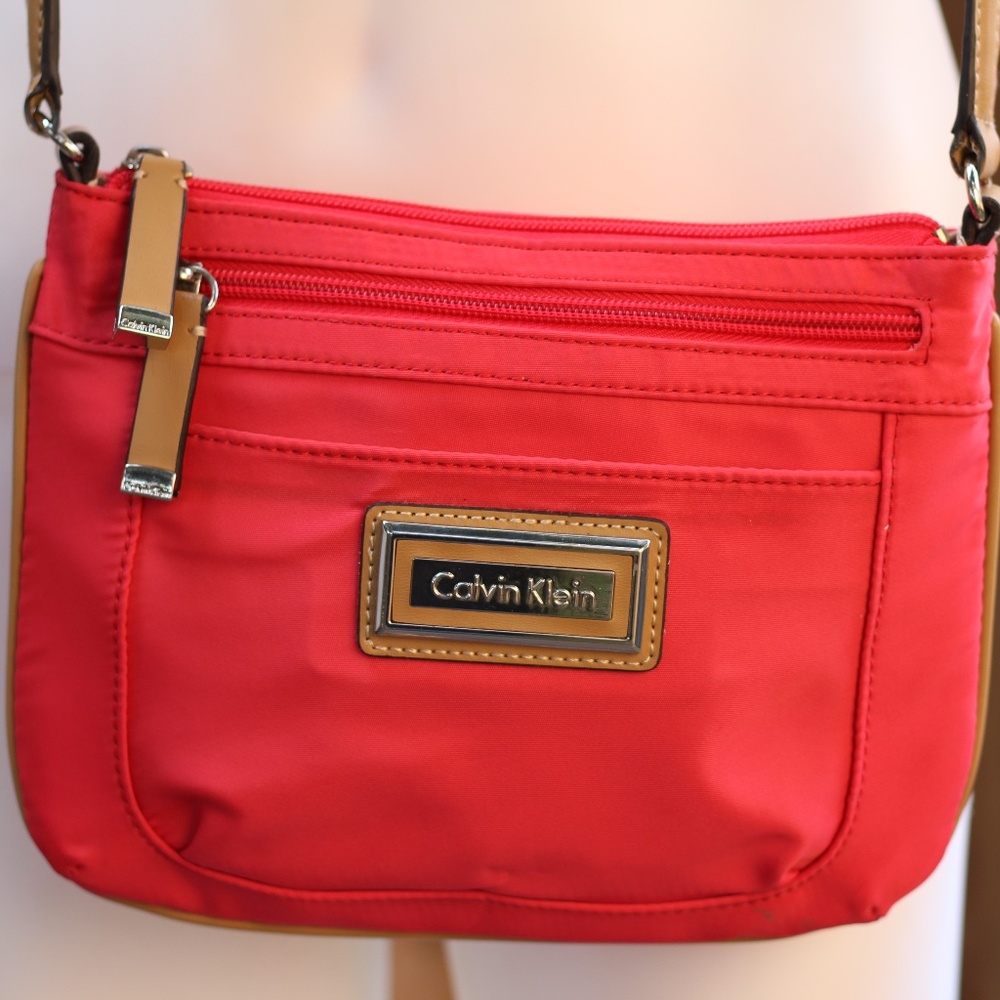 Calvin Klein Mini